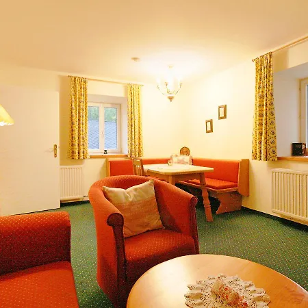 Forsthaus.10 *